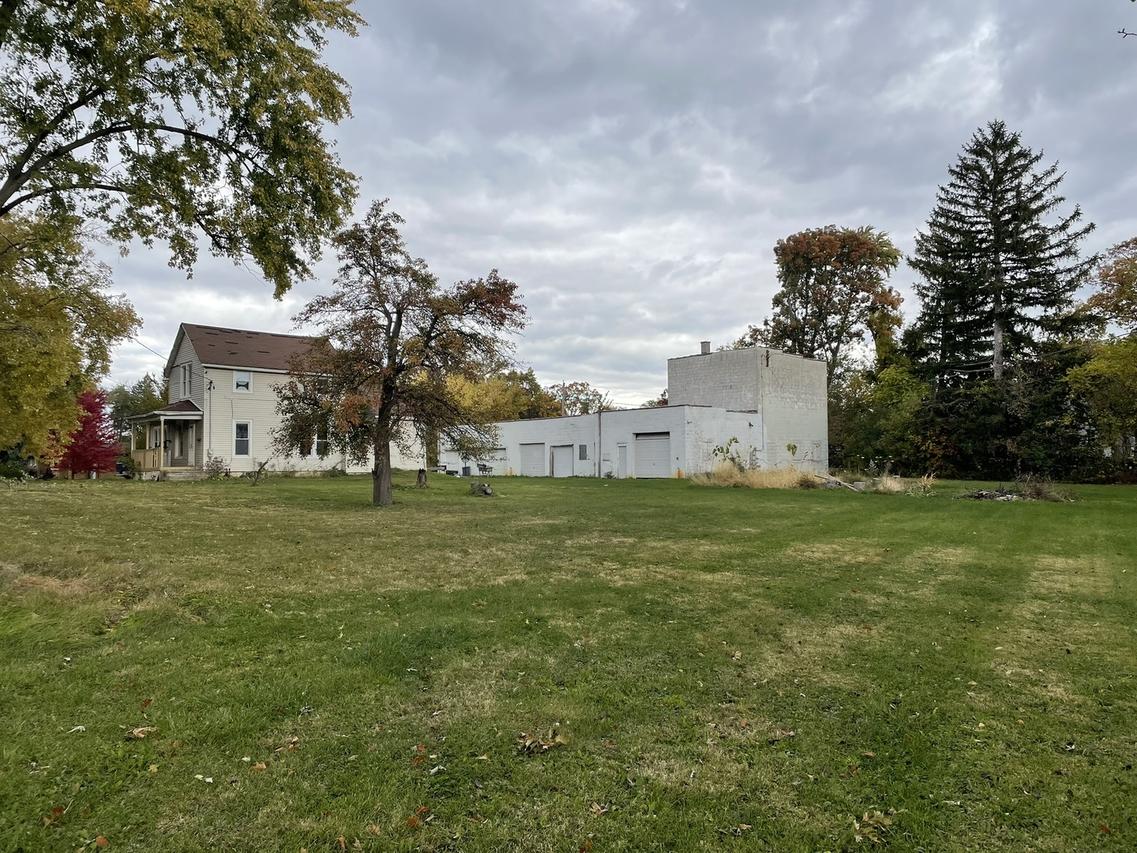 912 Lind Ave., Joliet, IL 60432