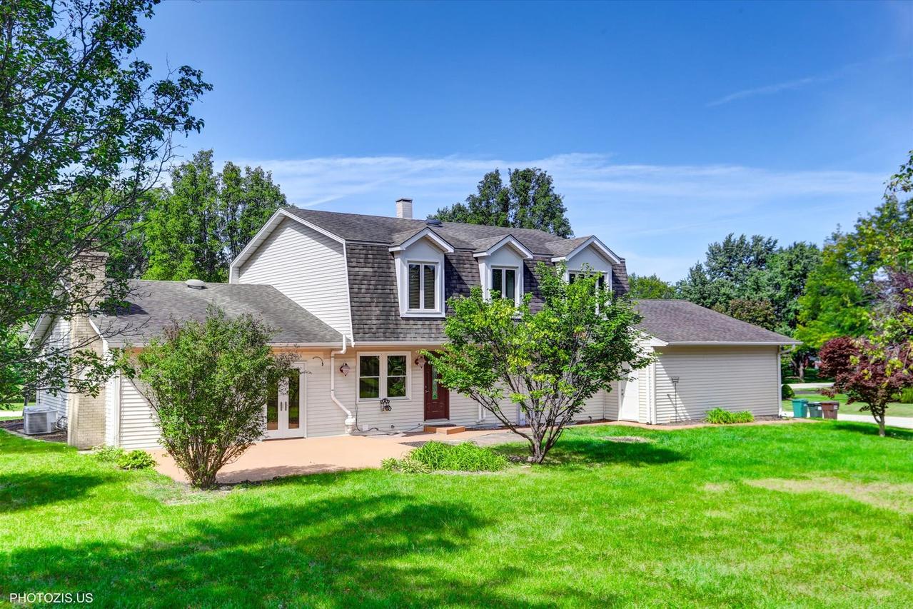 13245 Silver Fox Dr., Lemont, IL 60439