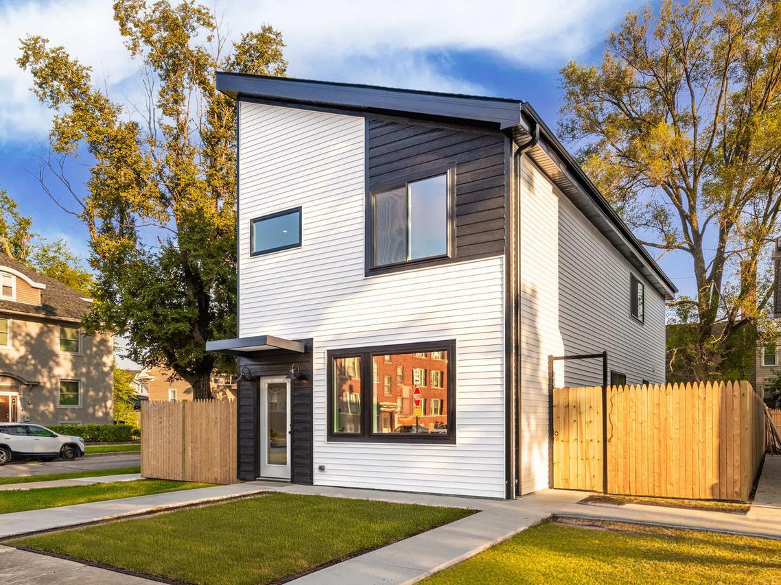 5901 W Erie St., Chicago, IL 60644