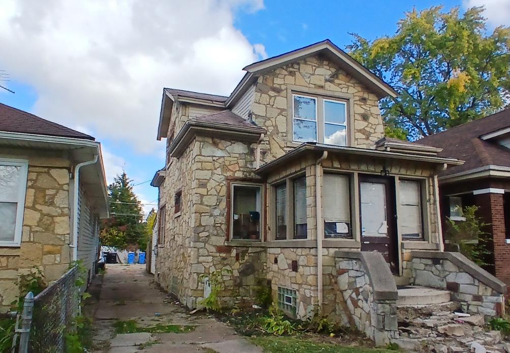 1026 W 105th St., Chicago, IL 60643