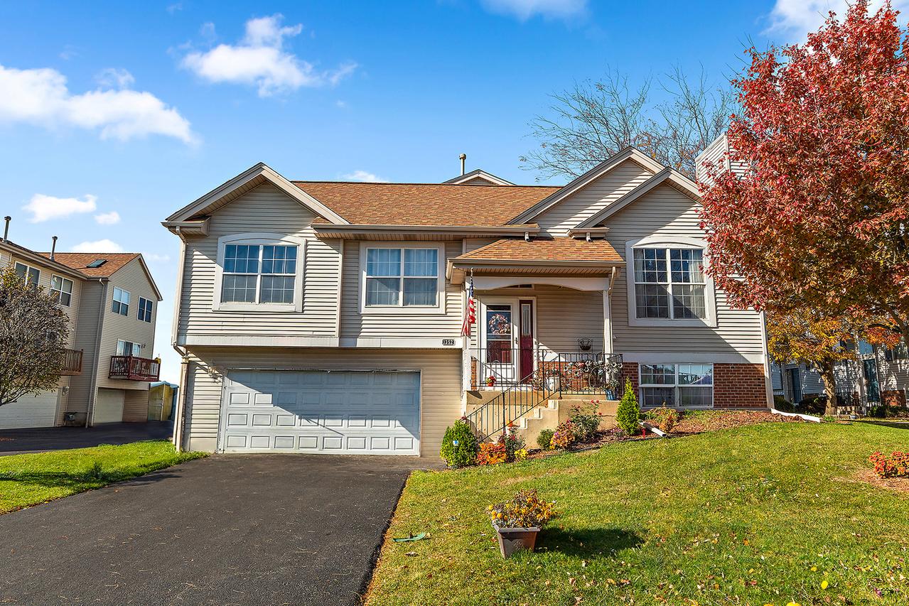 1352 Fox Hound Tr., Beecher, IL 60401