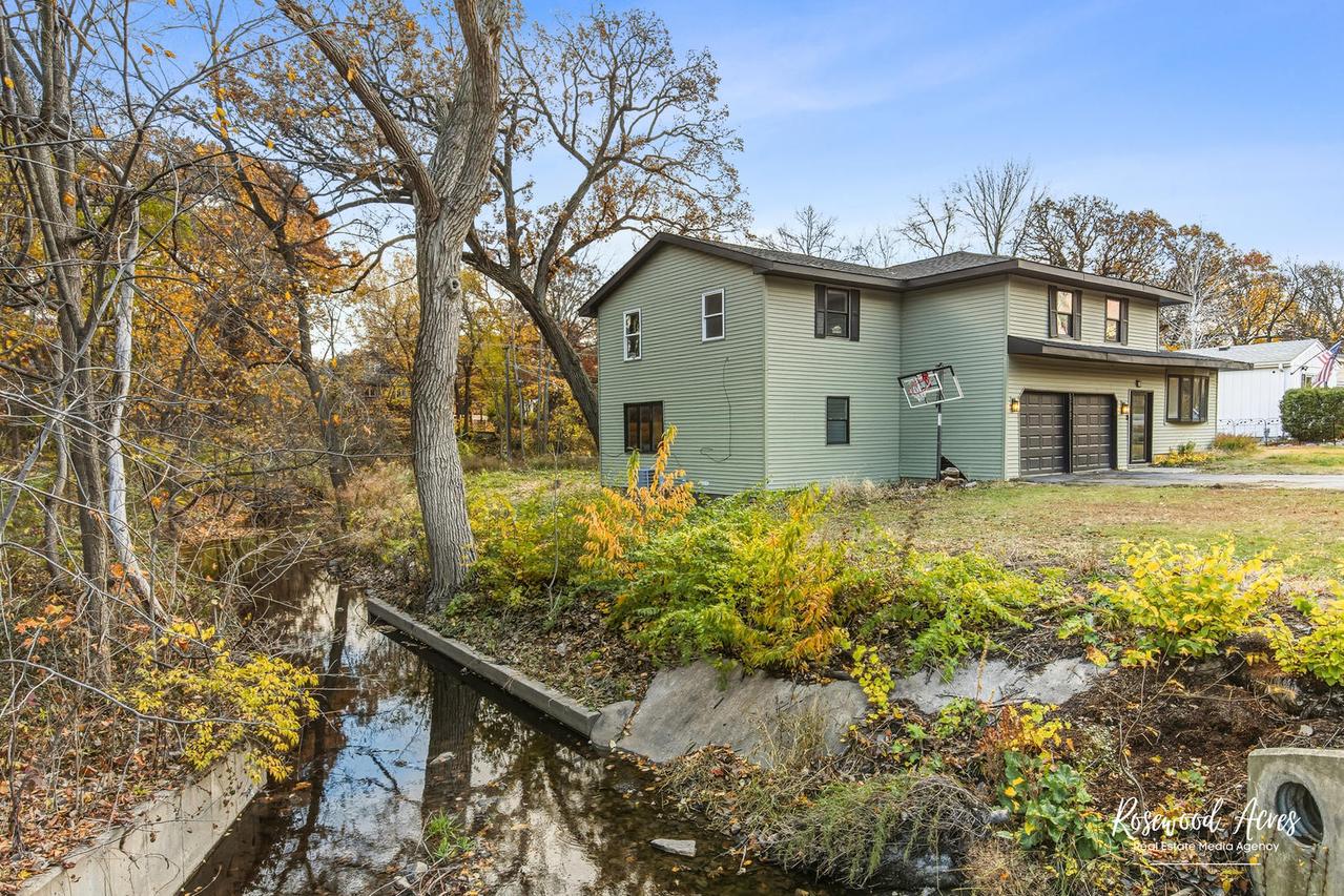 328 N Brookshore Dr., Shorewood, IL 60404