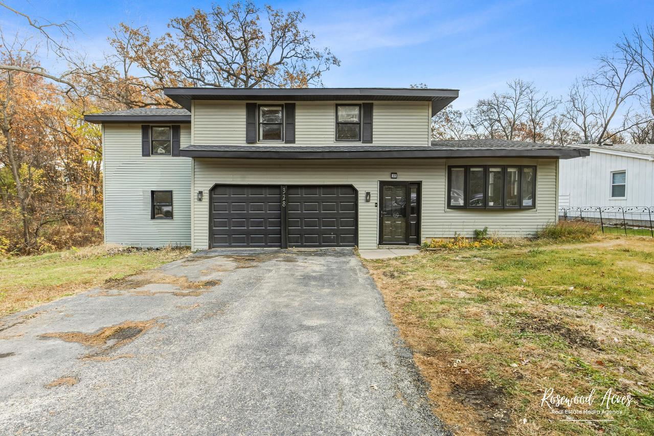 328 N Brookshore Dr., Shorewood, IL 60404