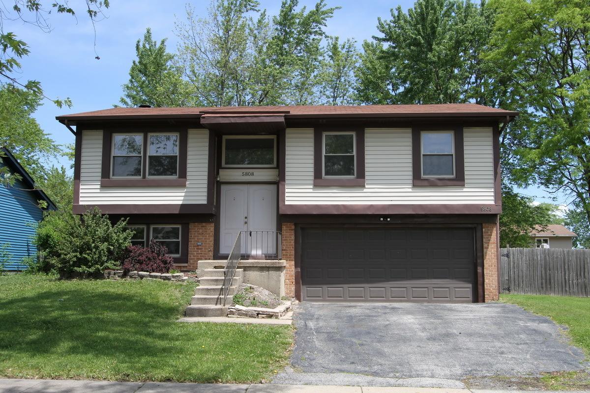 5808 Allemong Dr., Matteson, IL 60443
