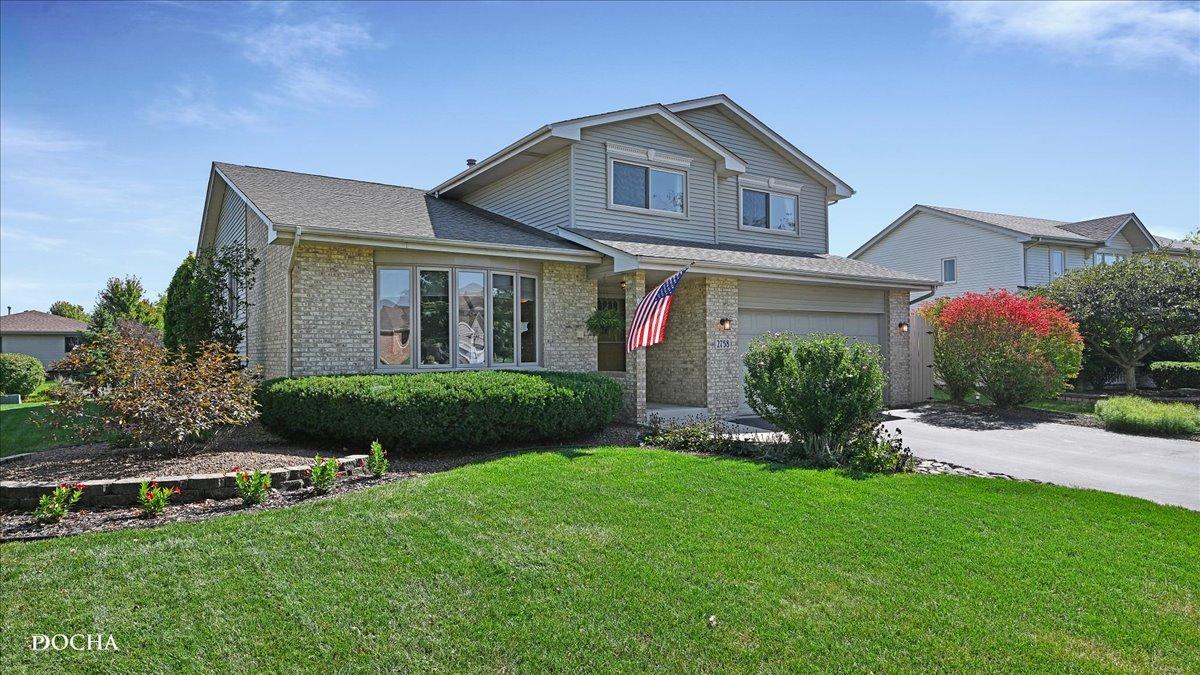 2758 Bluestone Bay Dr., New Lenox, IL 60451