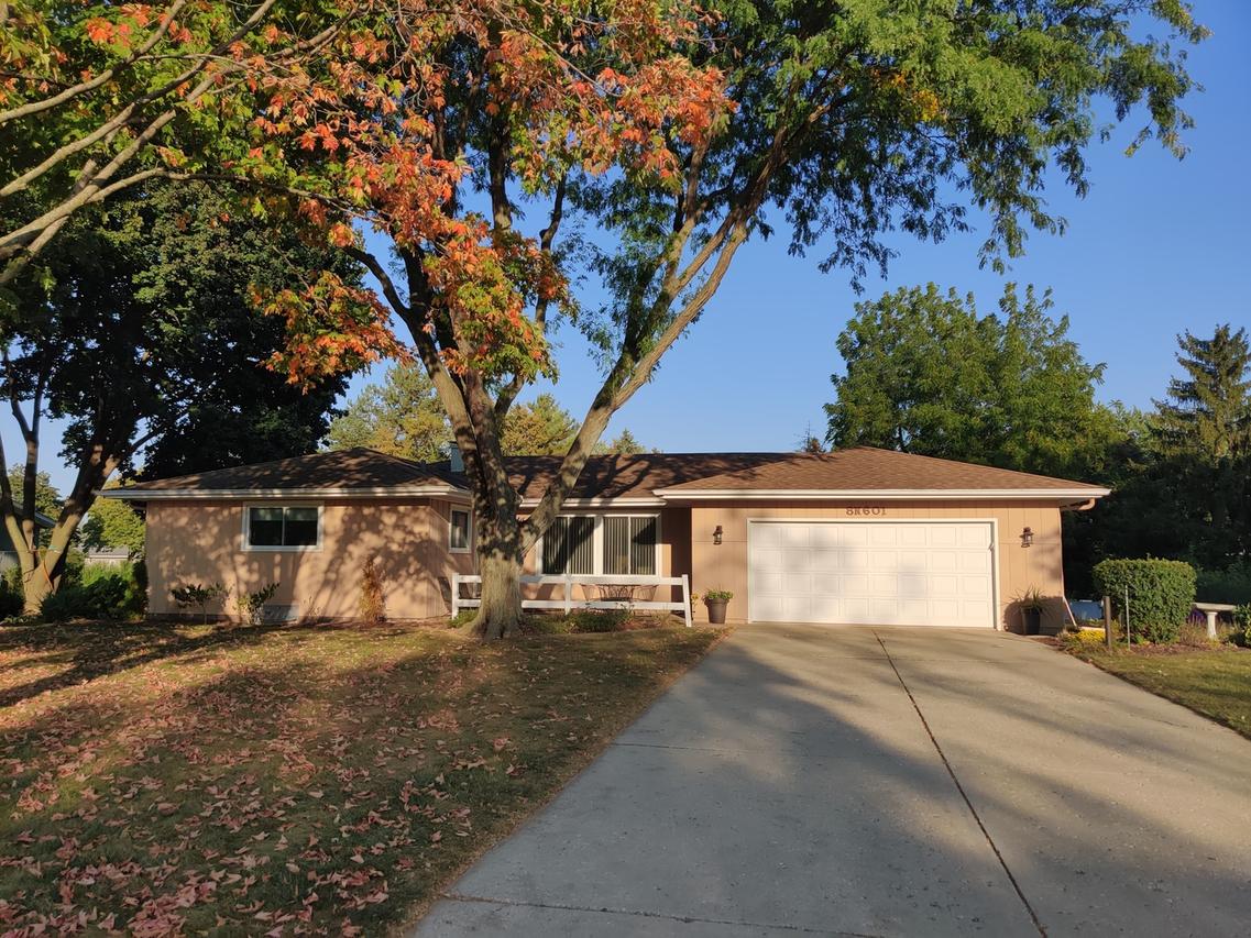 8N601 Stevens Rd., Elgin, IL 60124