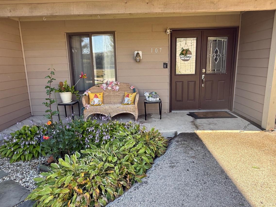 2910 Frontenac St. #107, North Chicago, IL 60064