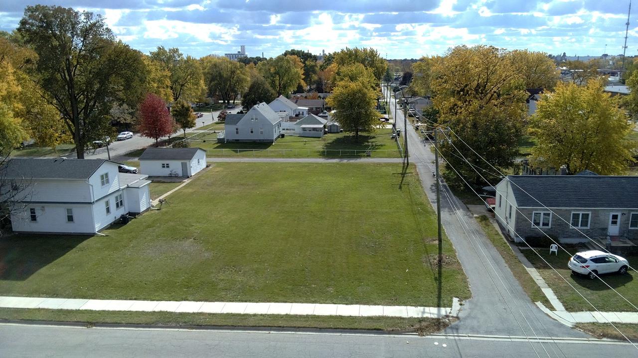 Broadway St., Bradley, IL 60915