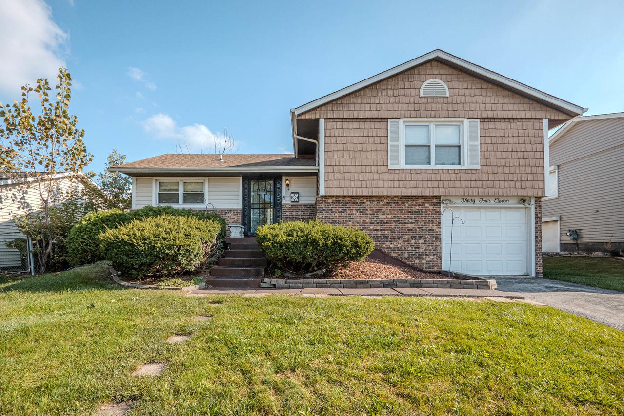 3411 Montmarte Ave., Hazel Crest, IL 60429