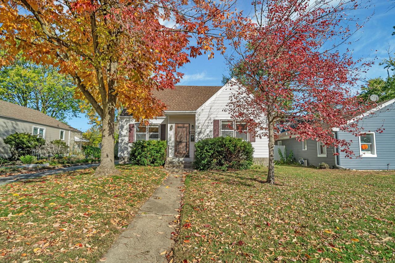 2522 Indiana Ave., Lansing, IL 60438