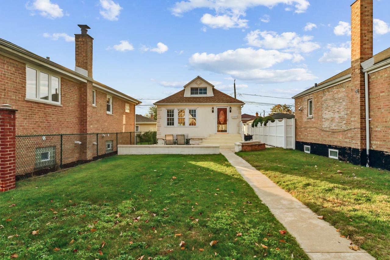 5536 S Normandy Ave., Chicago, IL 60638