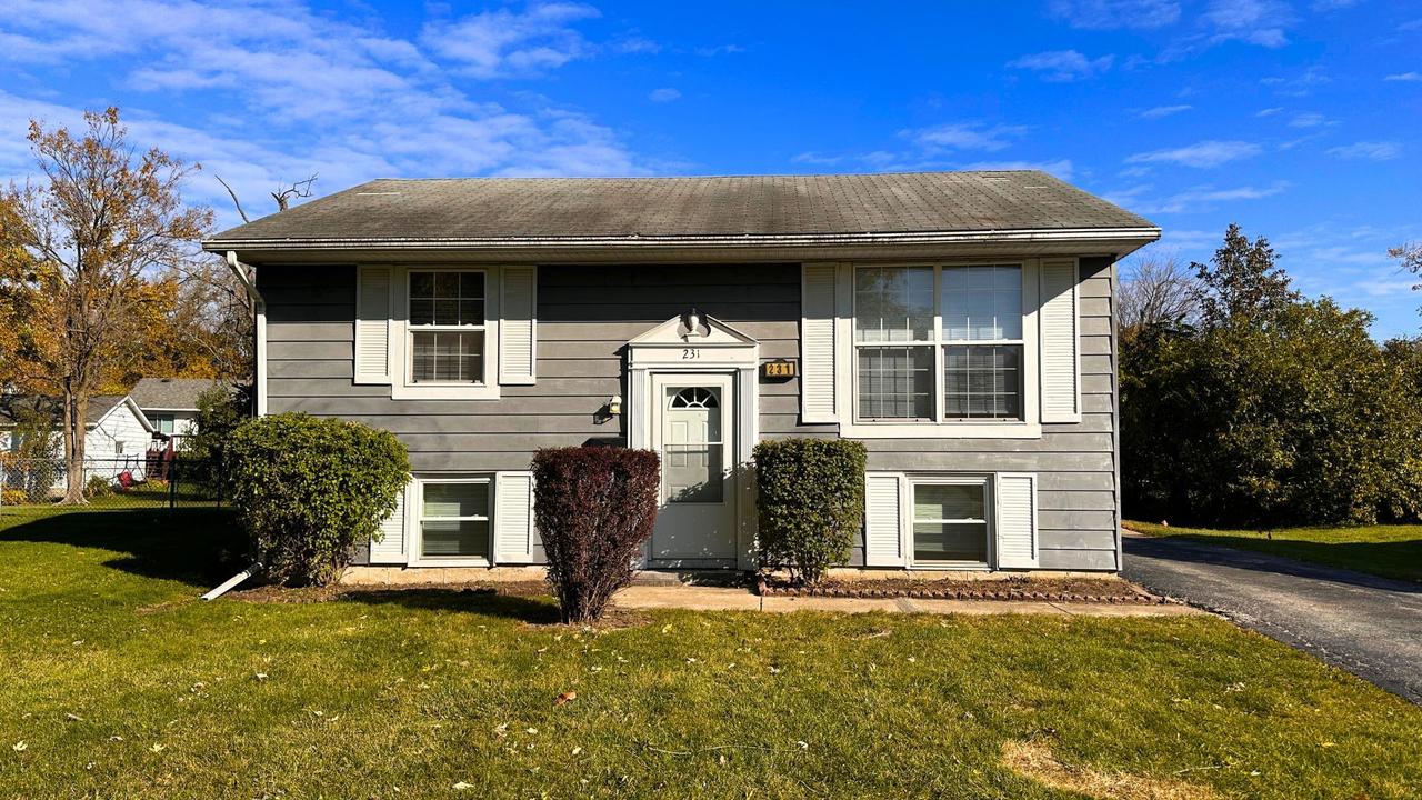 231 E Tulip Dr., Glenwood, IL 60425