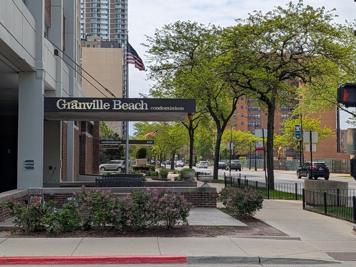 6171 N Sheridan Rd. #1408, Chicago, IL 60660