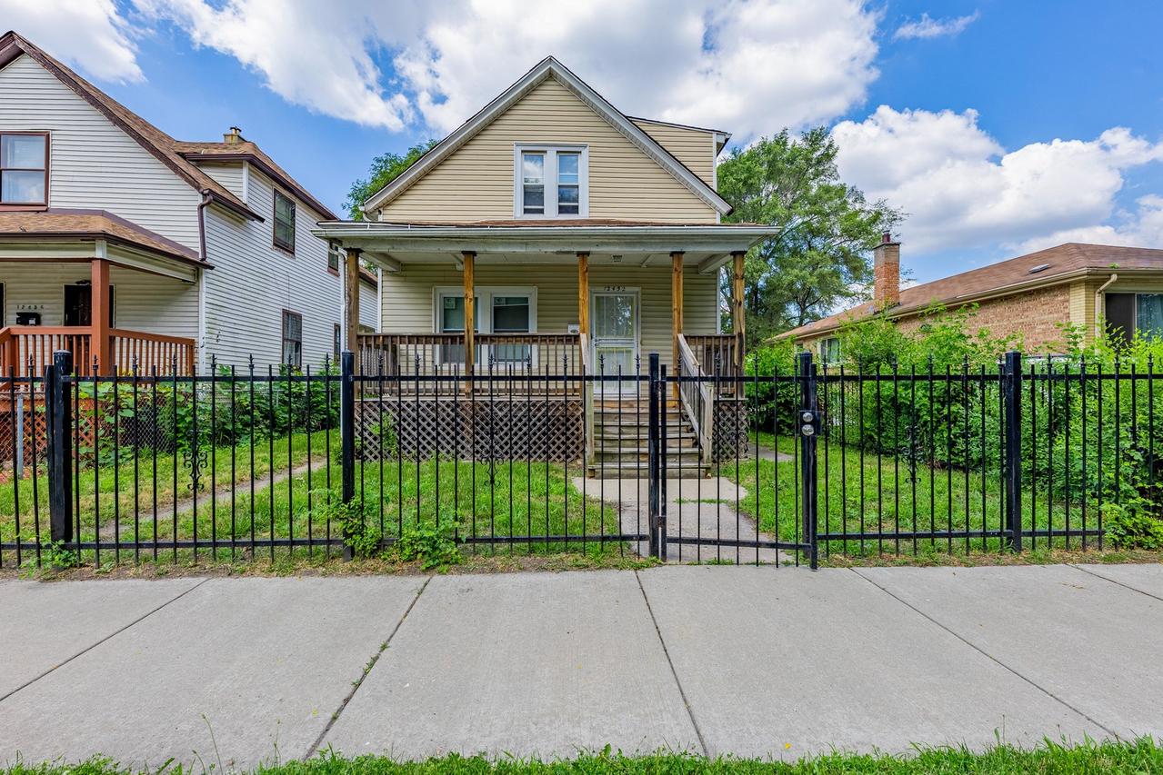 12452 S Eggleston Ave., Chicago, IL 60628