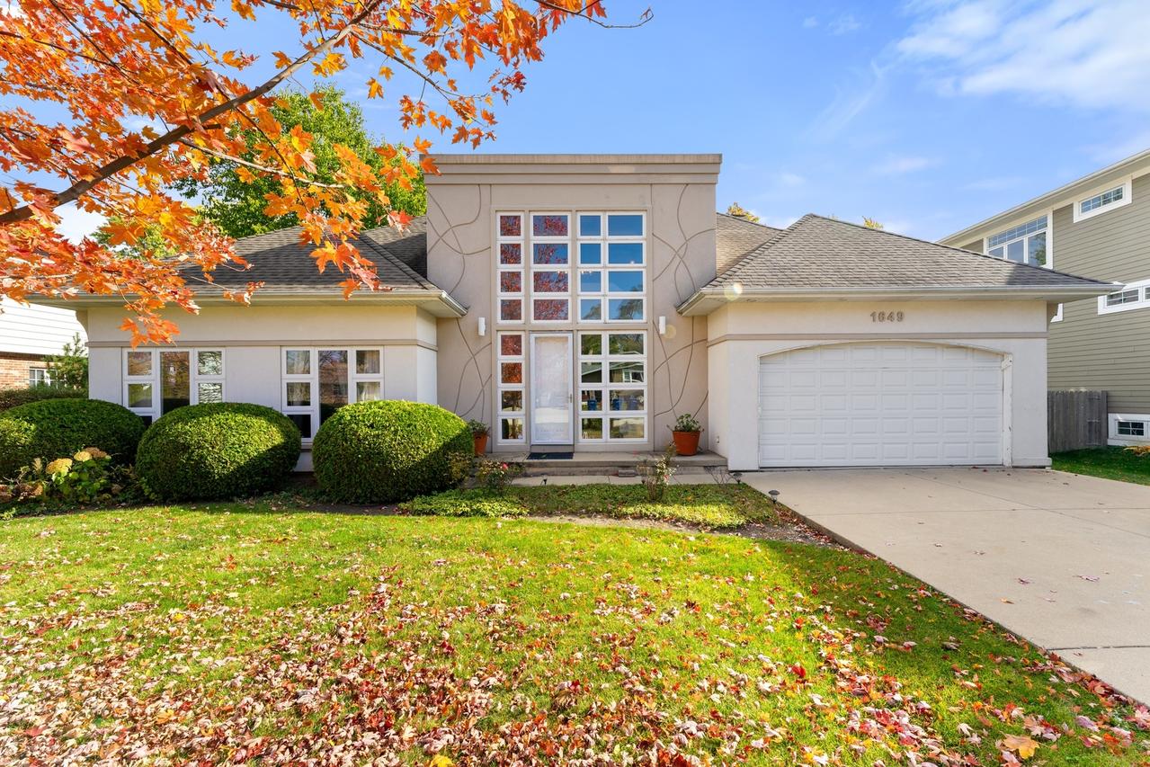 1649 Central Ave., Northbrook, IL 60062