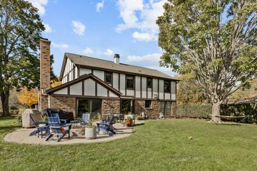 2544 Shenandoah Ln., Long Grove, IL 60047