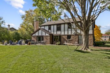 2544 Shenandoah Ln., Long Grove, IL 60047