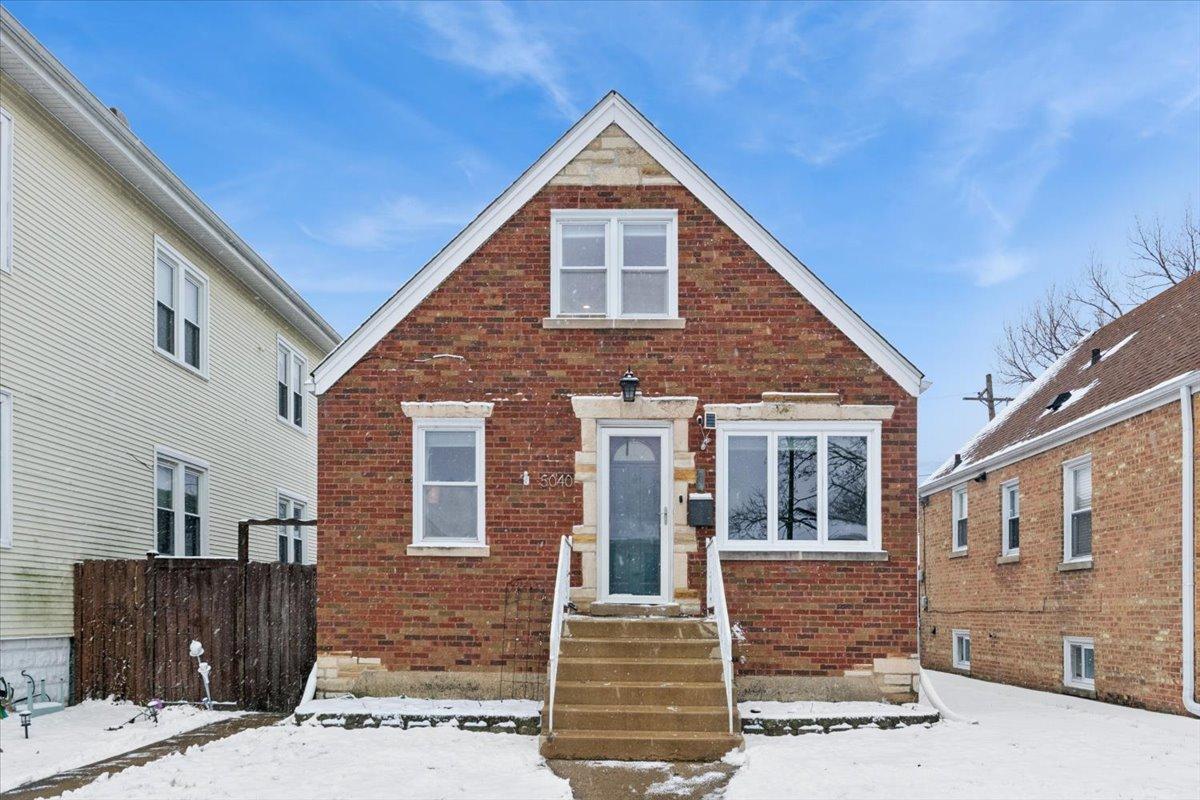 5040 N Moody Ave., Chicago, IL 60630