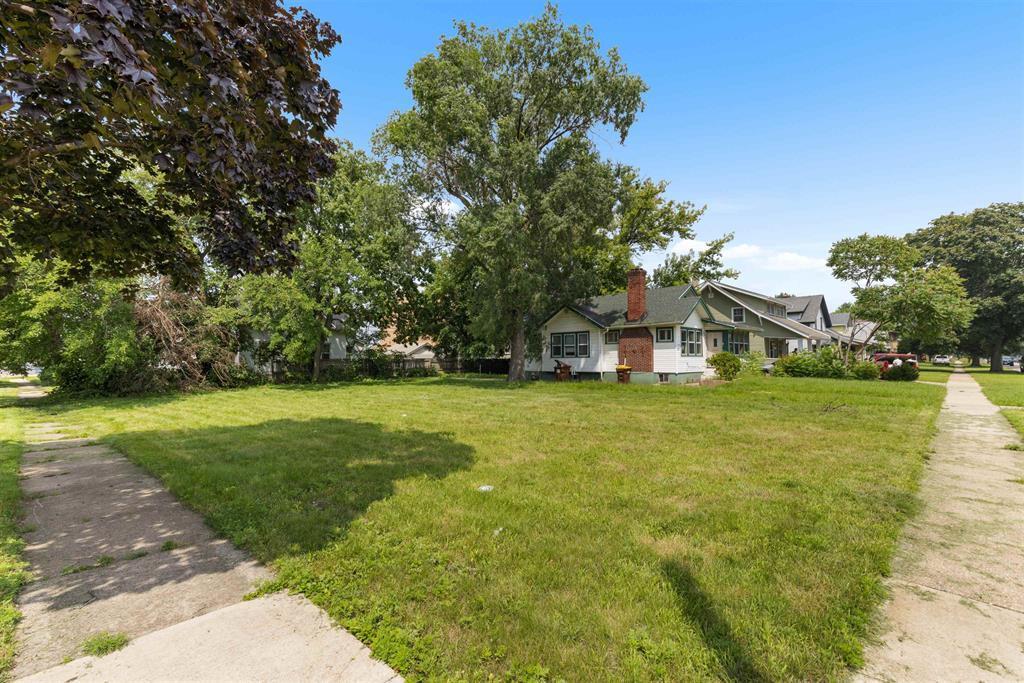 2143 S 4th St., Rockford, IL 61104