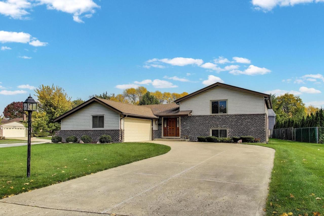 2616 N Prindle Ave., Arlington Heights, IL 60004