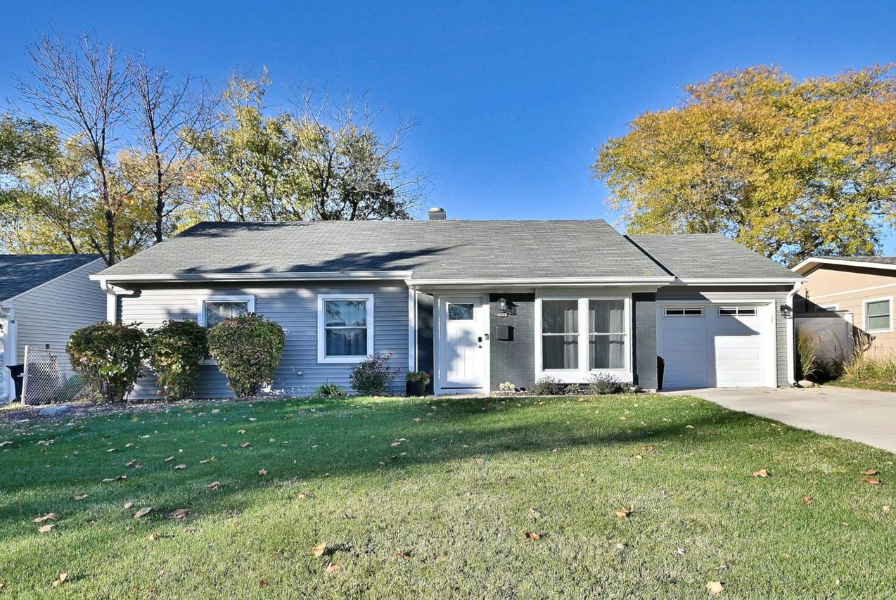 10222 Hibiscus Dr., Orland Park, IL 60462