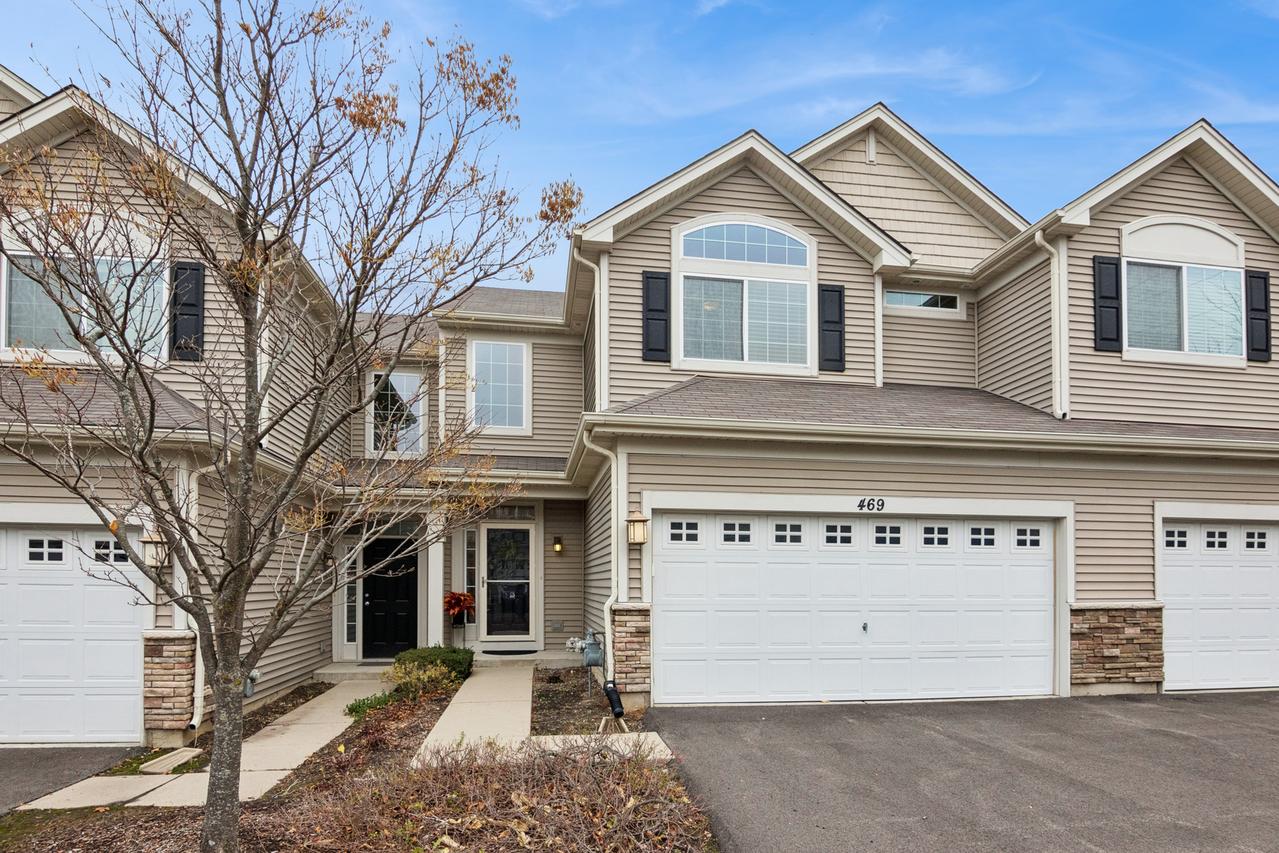 469 S Jade Ln., Round Lake, IL 60073
