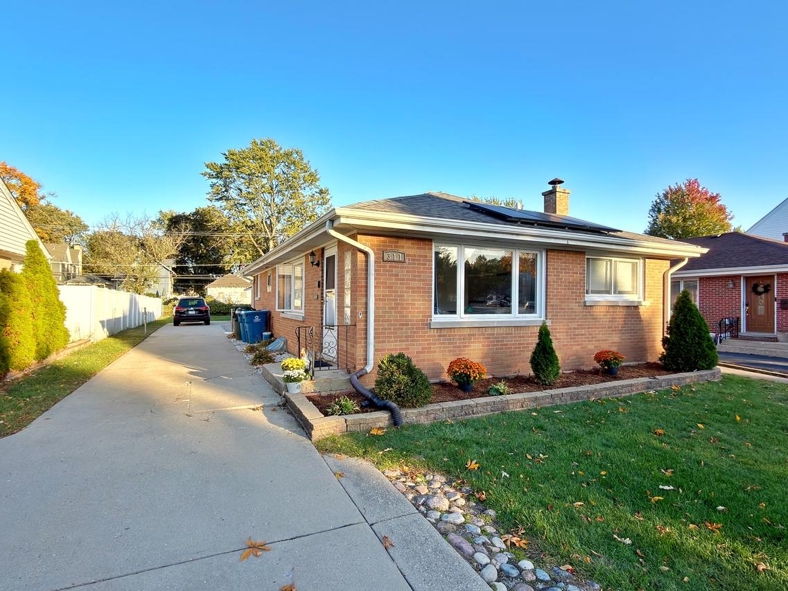 311 S Main St., Mount Prospect, IL 60056