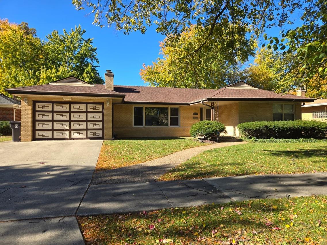 8928 Kenton Ave., Skokie, IL 60076