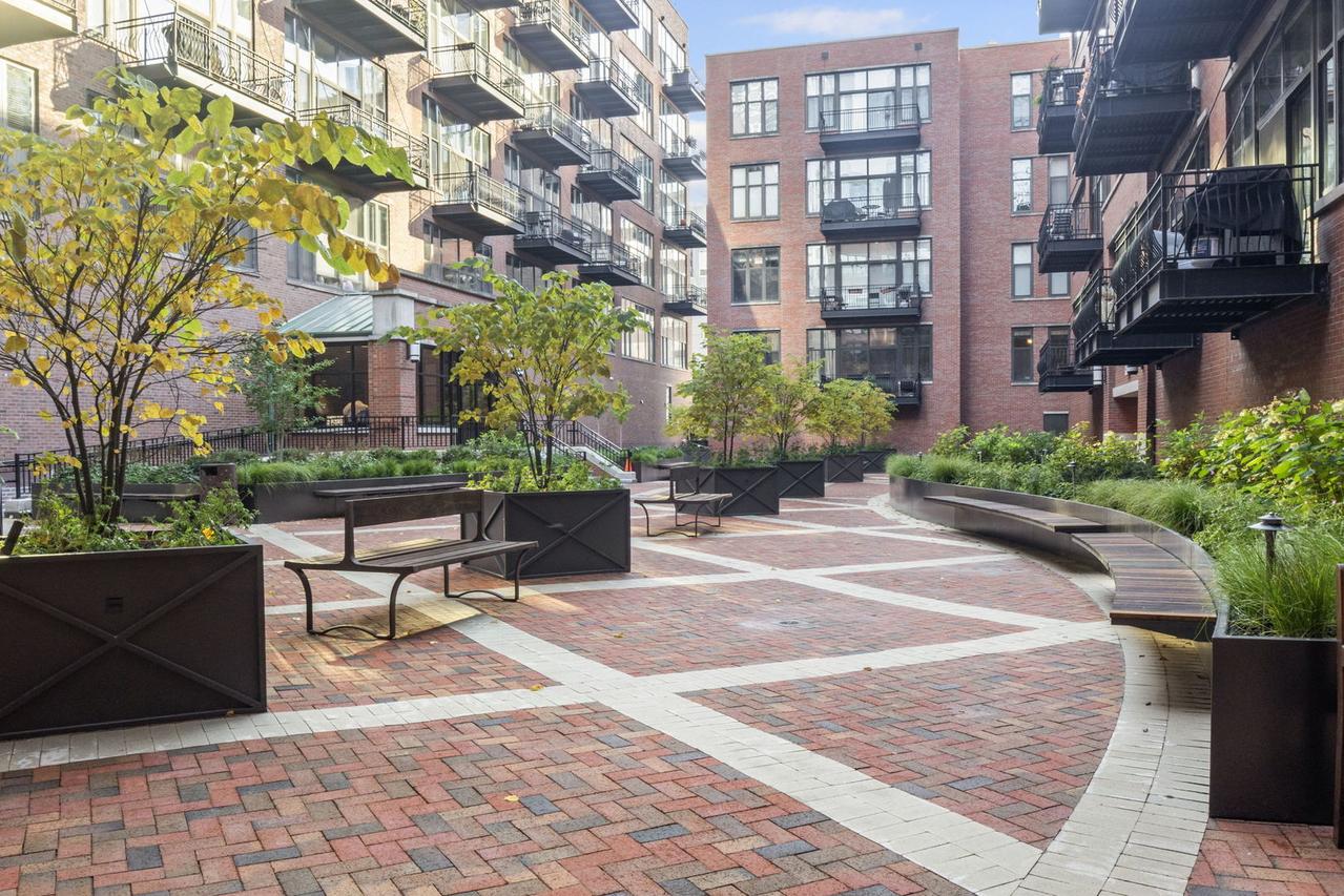 333 W Hubbard St. #502, Chicago, IL 60654