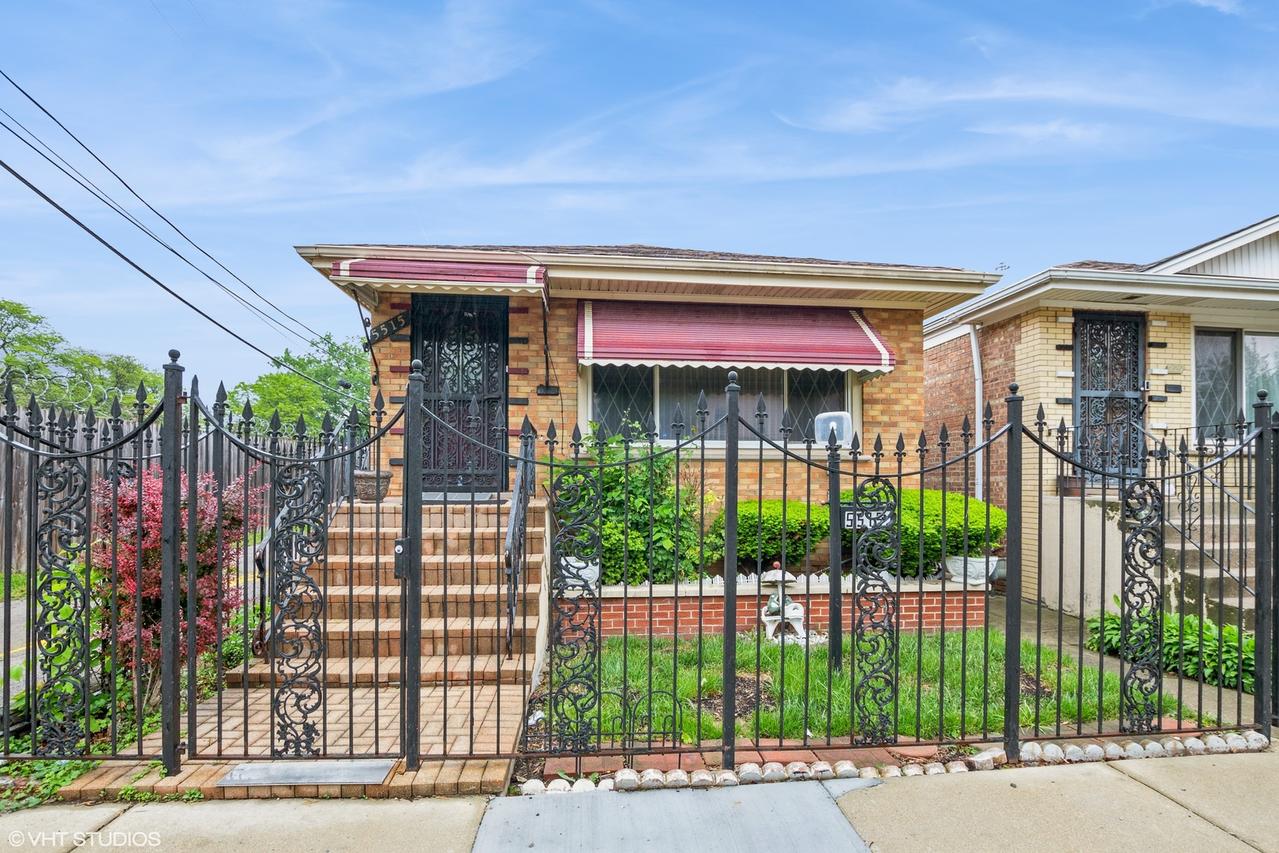 5515 S Oakley Ave., Chicago, IL 60636