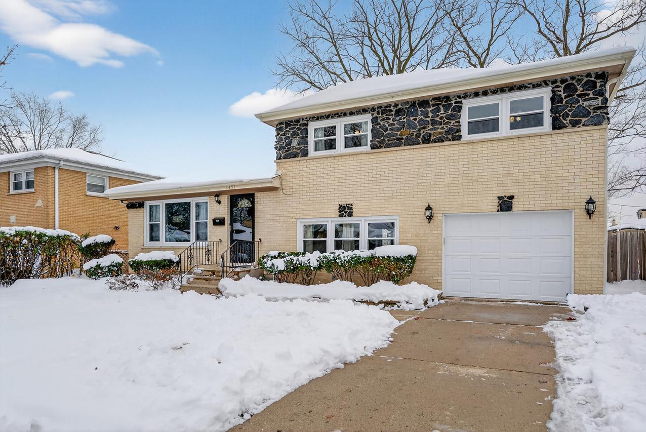 [Address Hidden by Seller], Wheeling, IL 60090