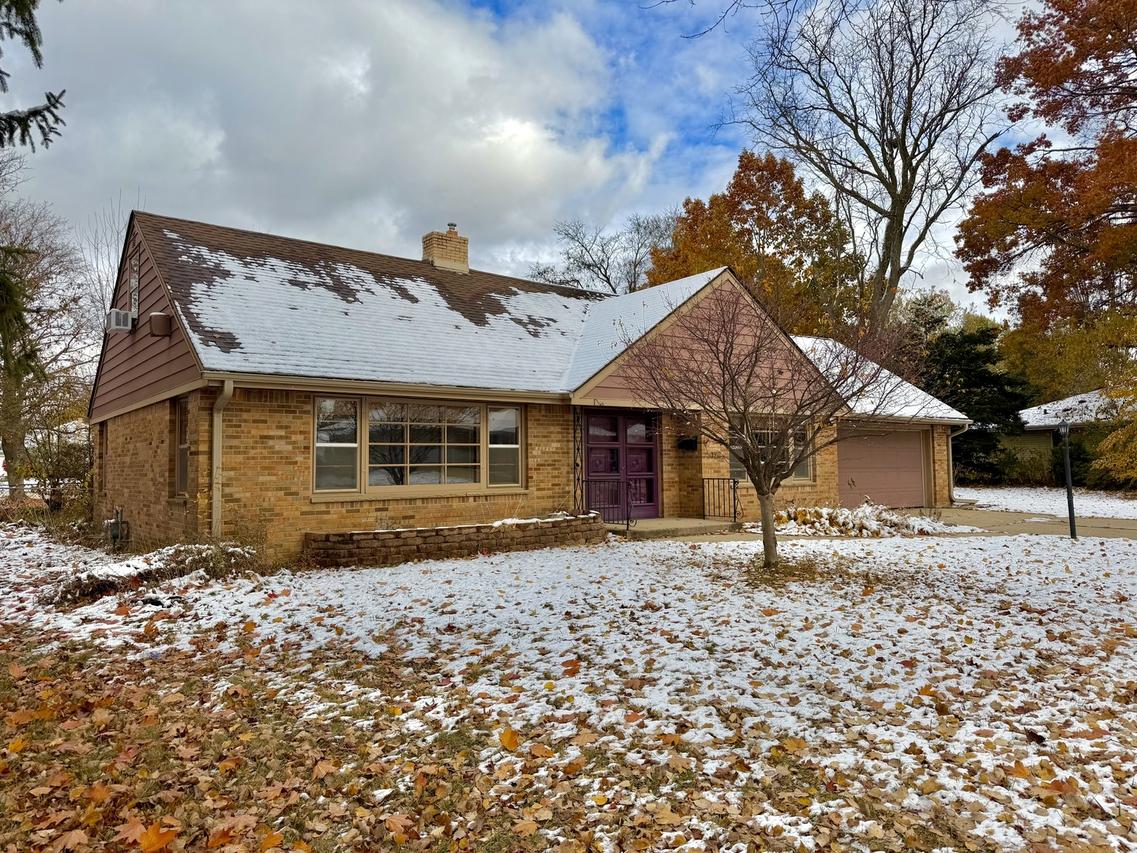 1211 Mayfair Pl., Rockford, IL 61107