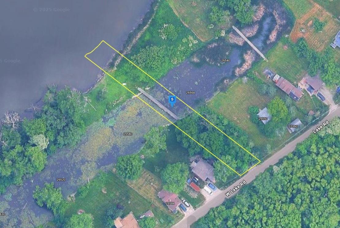 26572 W Lake Rd., Antioch, IL 60002