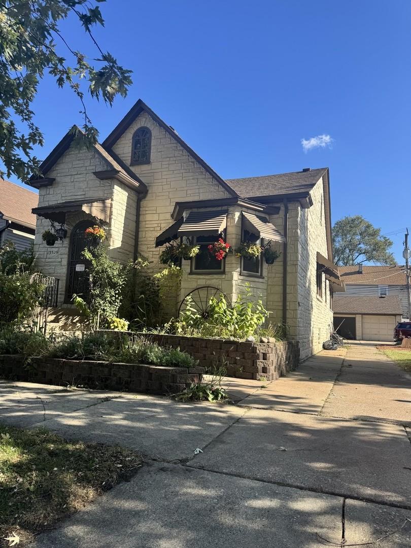 13529 S Burley Ave., Chicago, IL 60633
