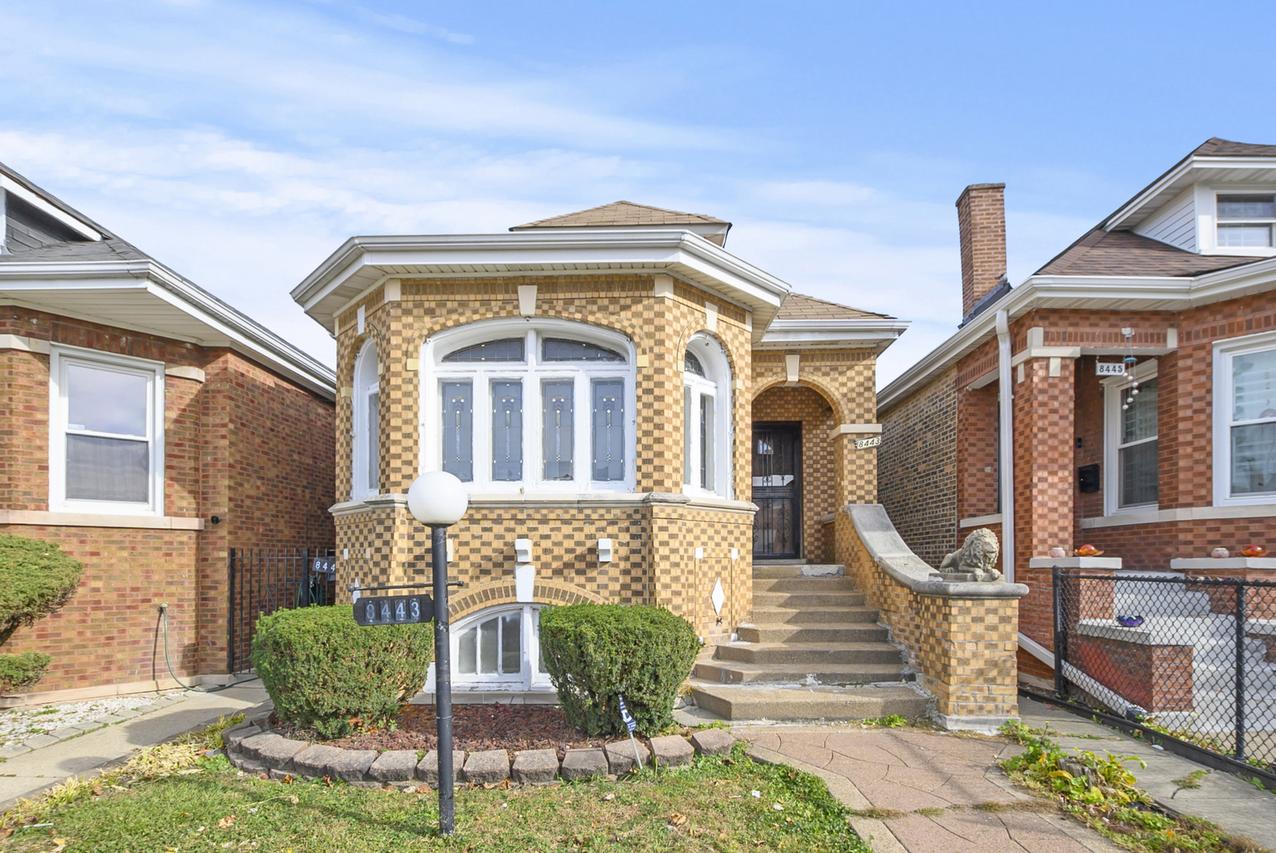 8443 S Hermitage Ave., Chicago, IL 60620
