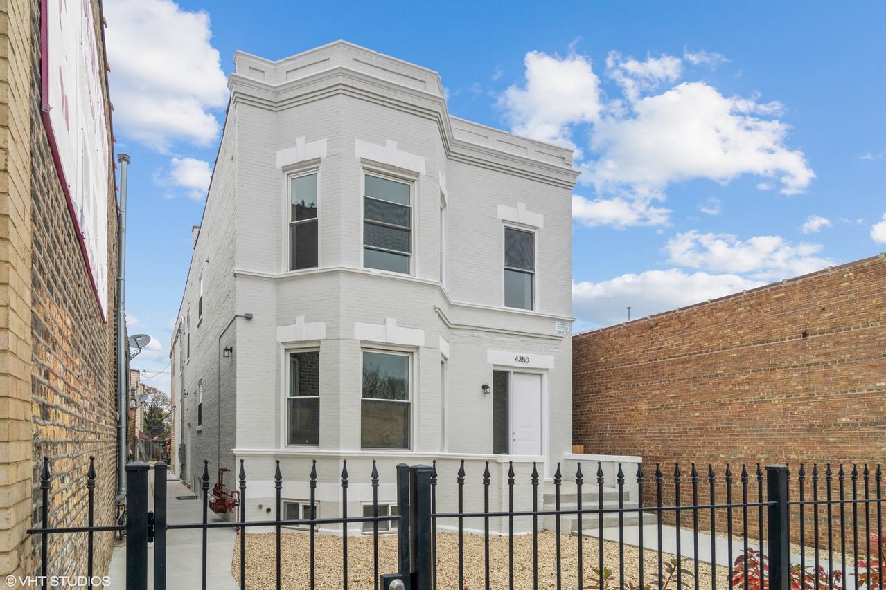 4350 W Belmont Ave., Chicago, IL 60641