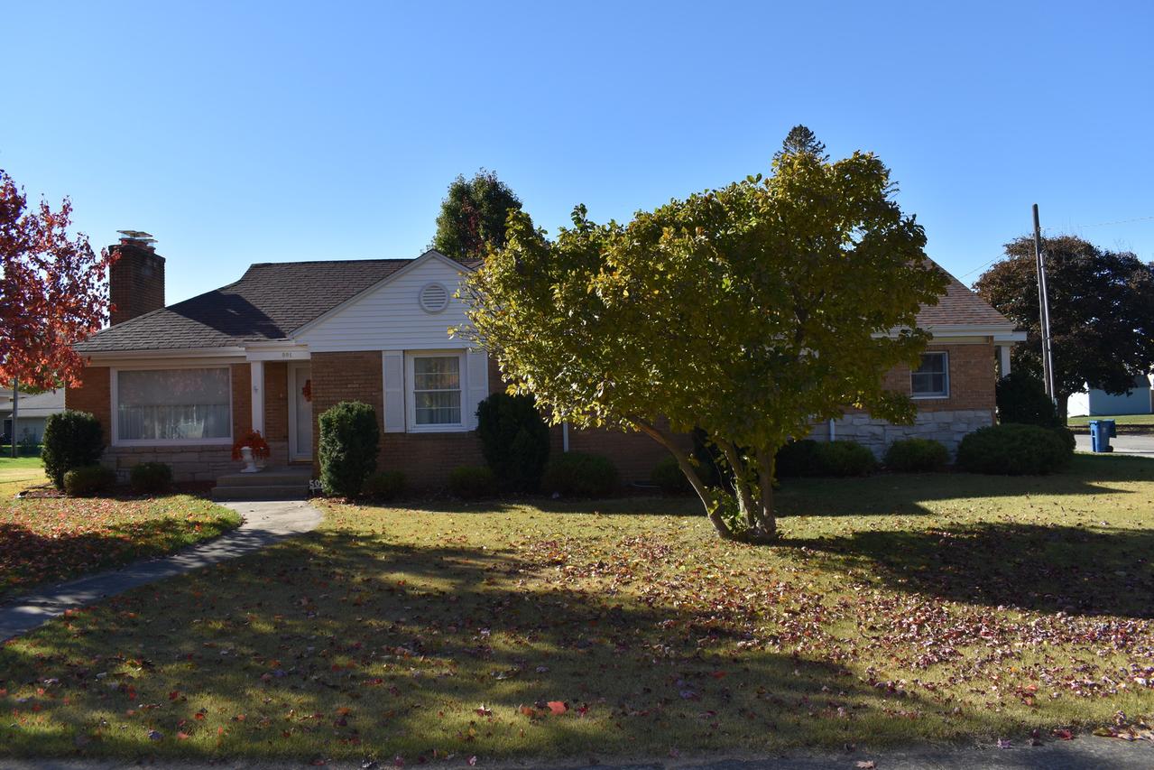 501 S Main St., Flanagan, IL 61740