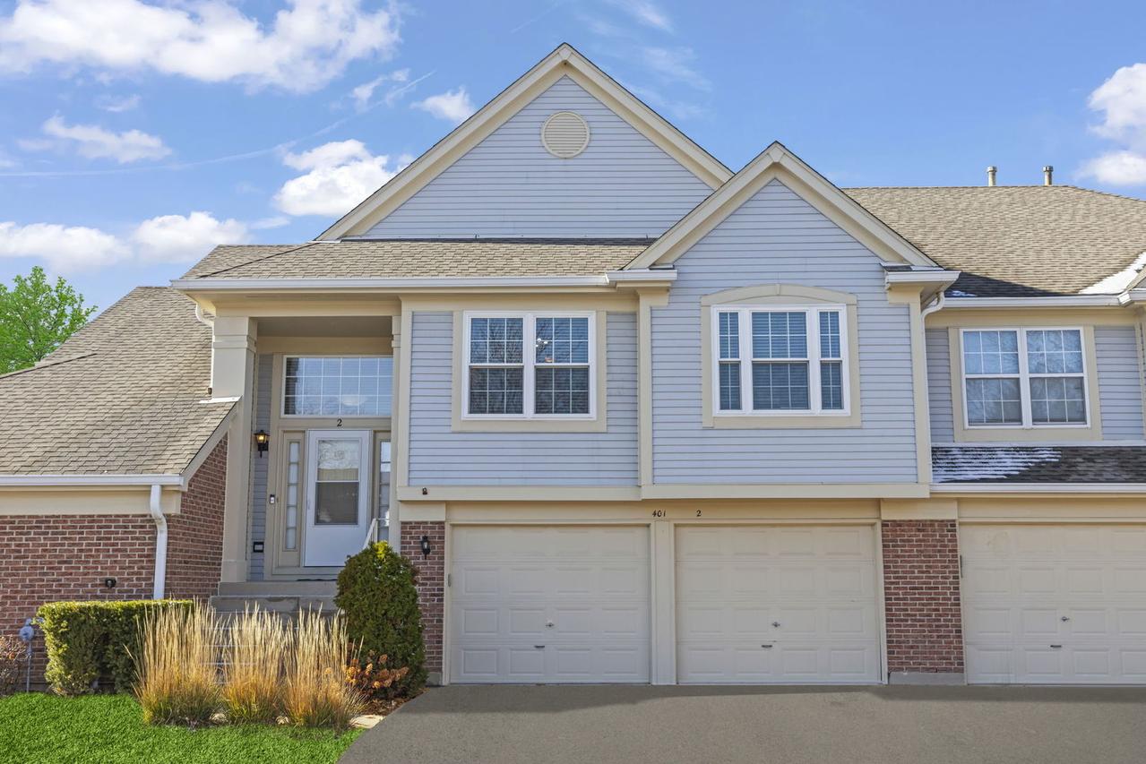401 Cromwell Cir. #2, Bartlett, IL 60103