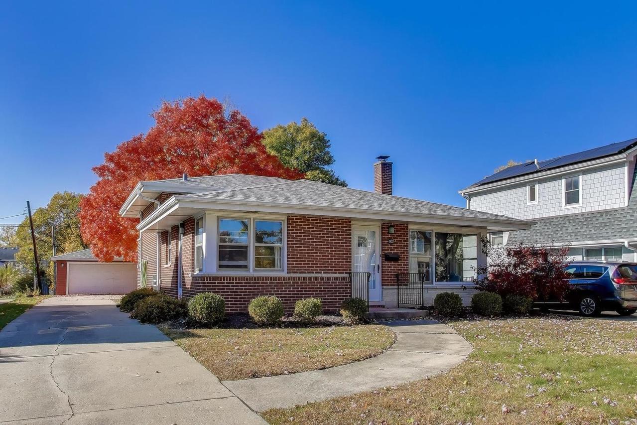 4432 Harvey Ave., Western Springs, IL 60558