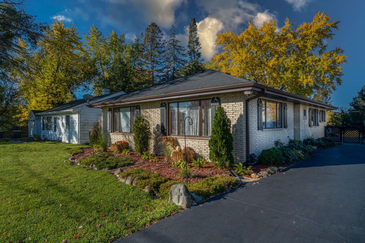 104 Lakewood Dr., Antioch, IL 60002