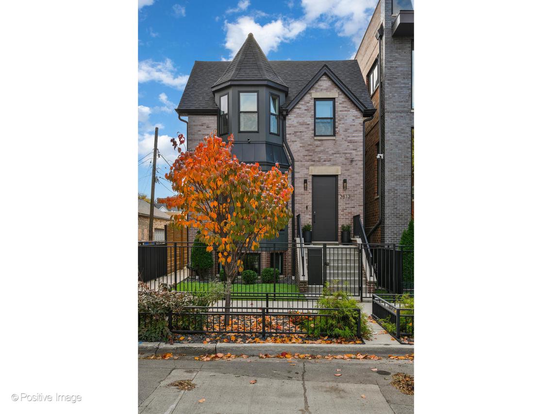 2313 W Montana St., Chicago, IL 60647