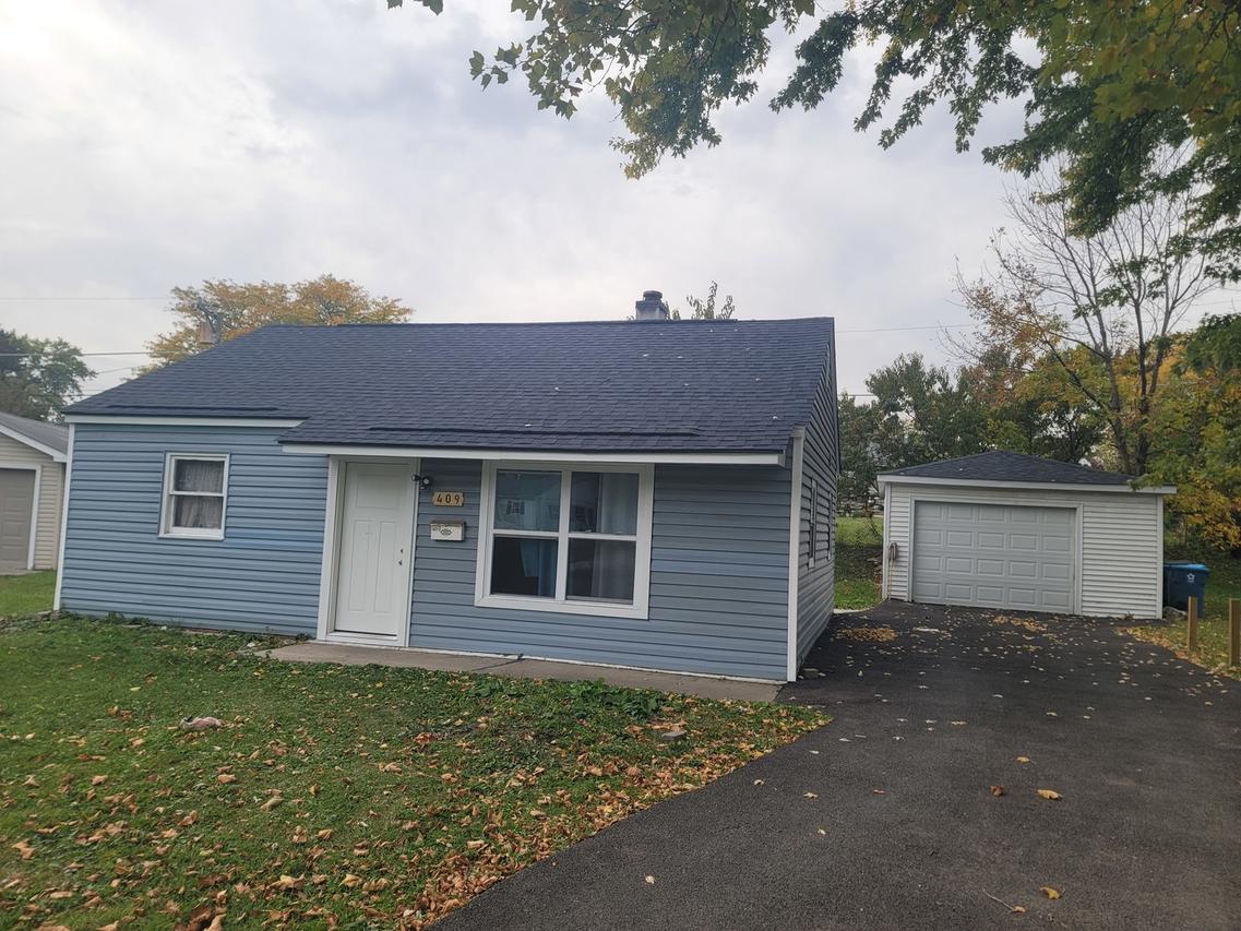 409 Dayward Ct., Aurora, IL 60505