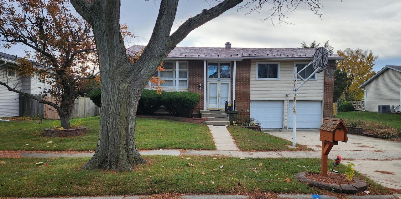 [Address Hidden by Seller], Bolingbrook, IL 60440