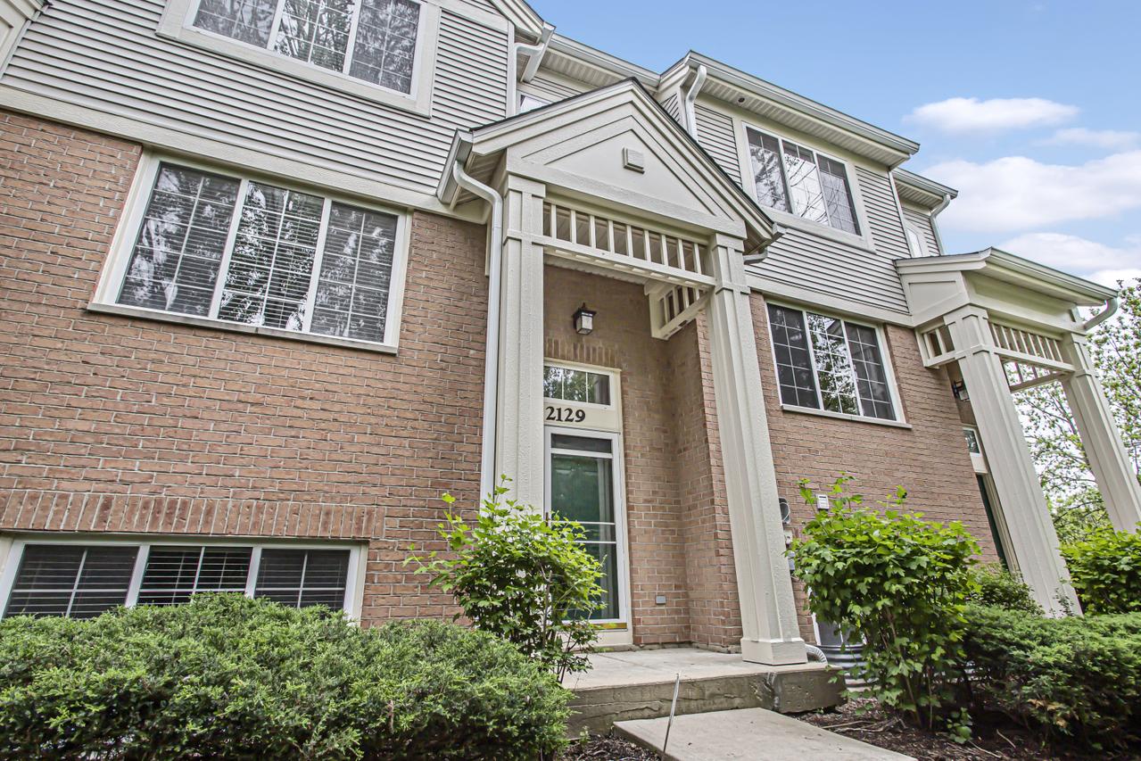 2129 W Concord Ln., Addison, IL 60101