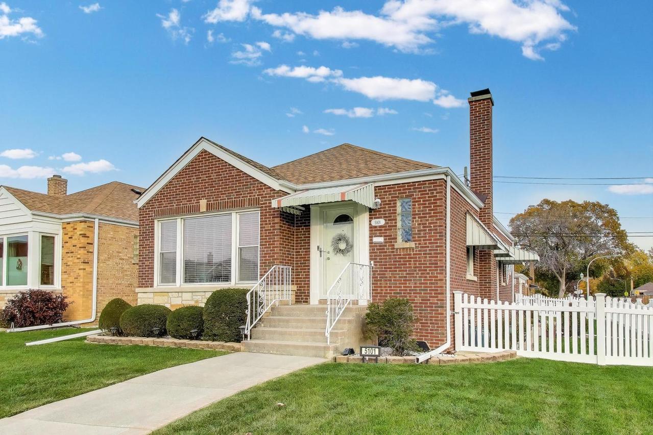 5101 N Neva Ave., Chicago, IL 60656