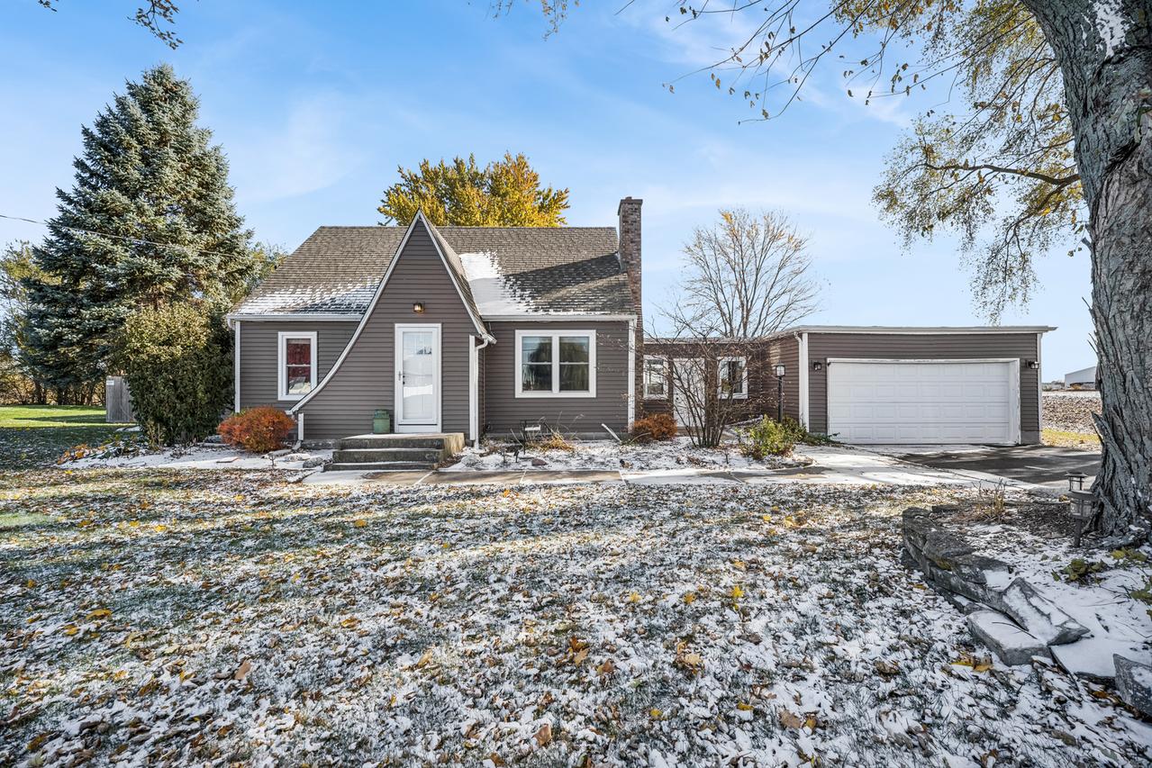 [Address Hidden by Seller], Elgin, IL 60124