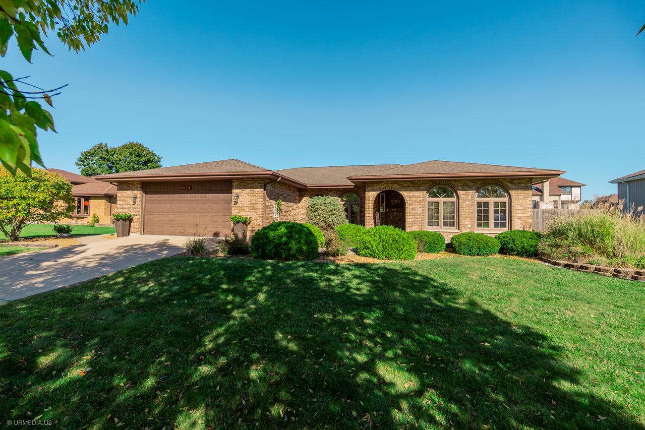7912 172nd Pl., Tinley Park, IL 60477