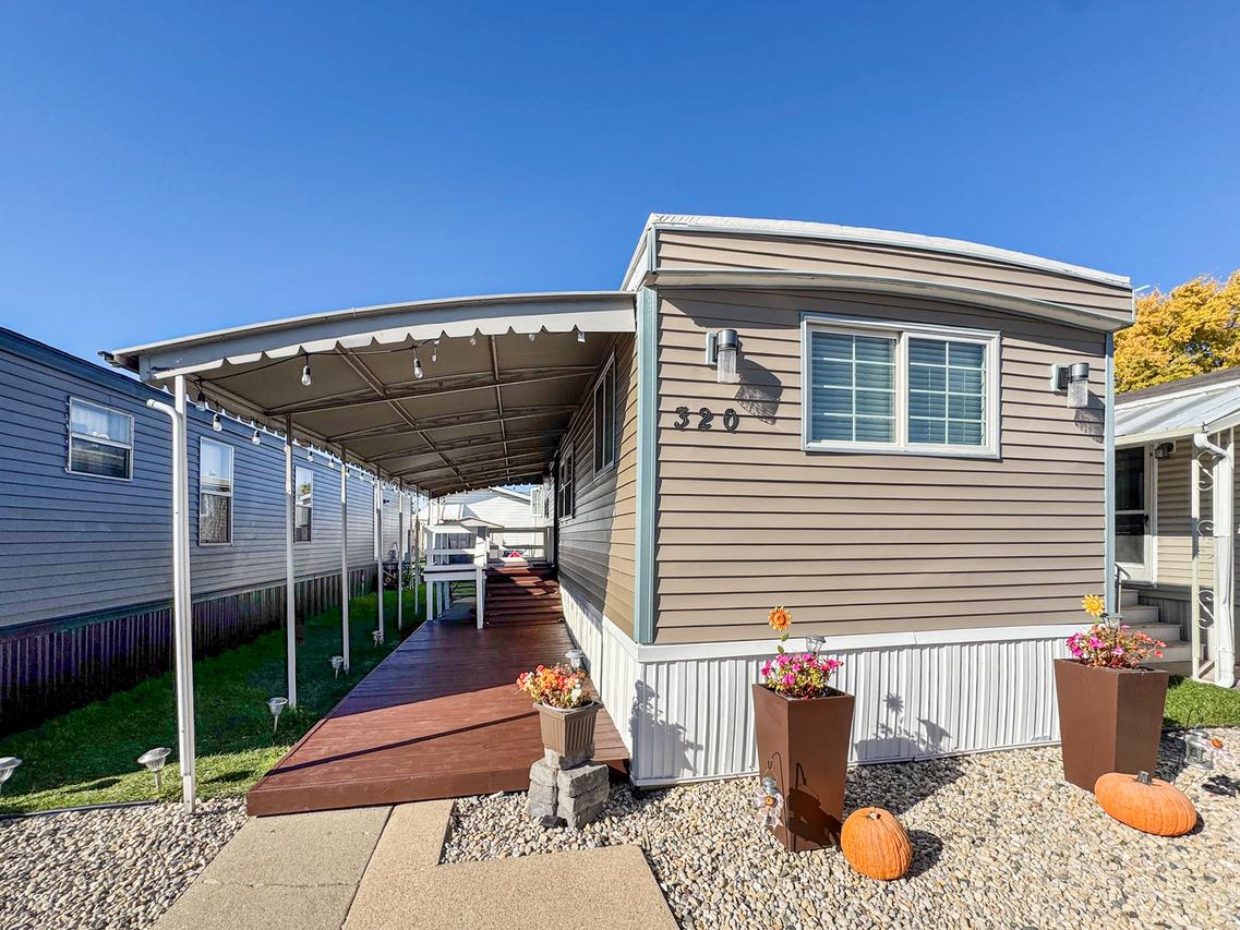 9001 S Cicero Ave. #320, Oak Lawn, IL 60453