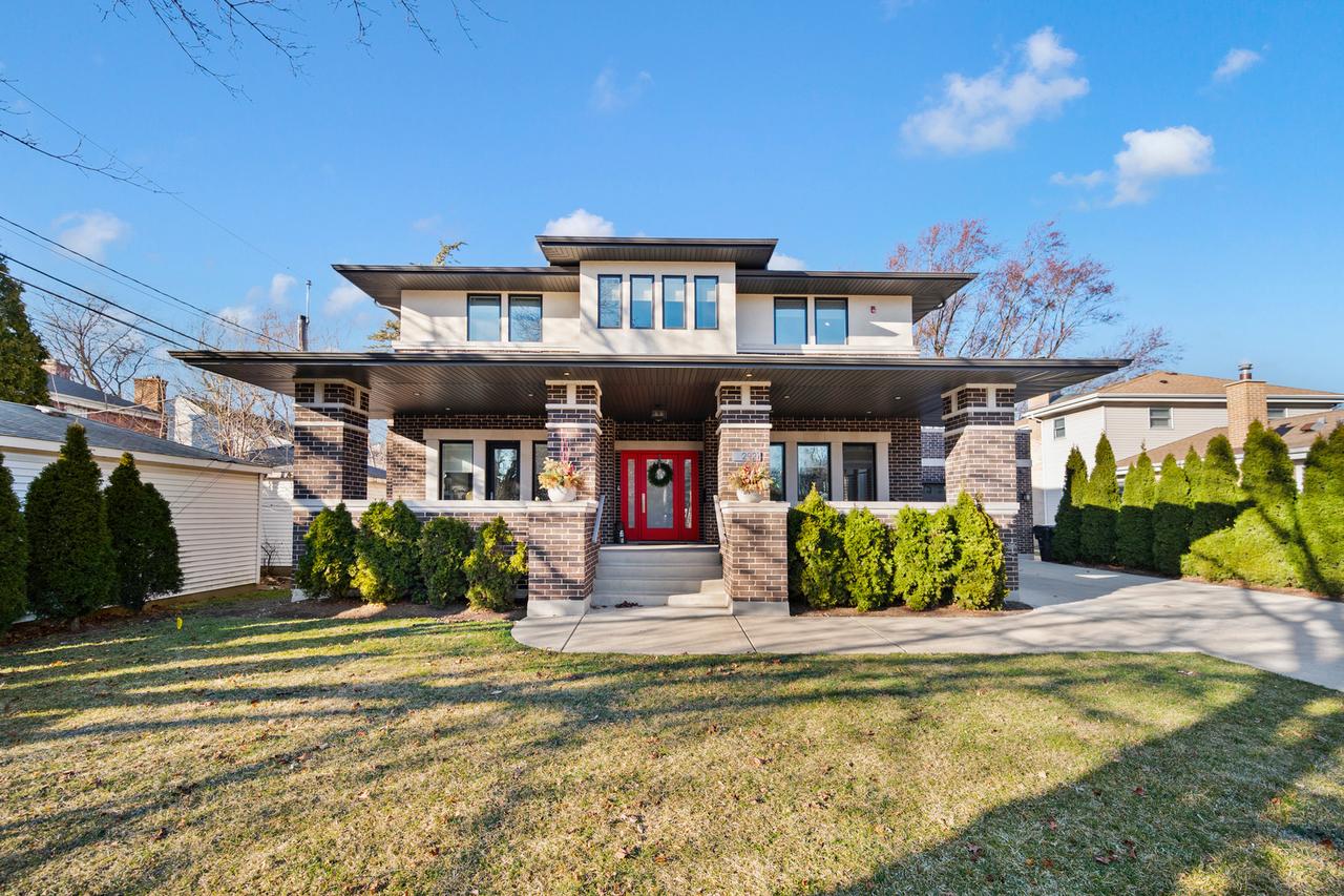 2921 Simpson St., Evanston, IL 60201