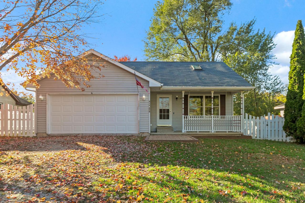 217 Ash Ave., Kingston, IL 60145